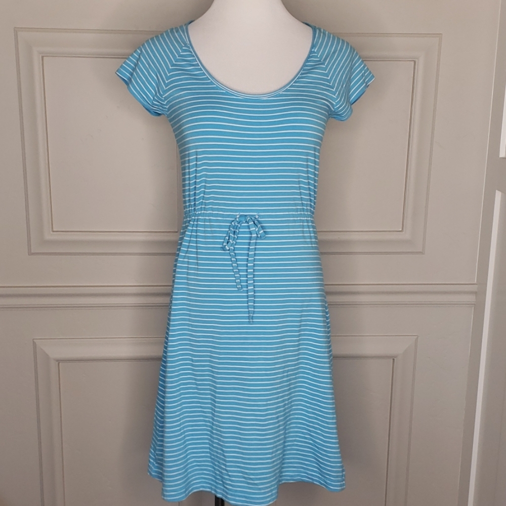 Sky blue scoop neck midi dress